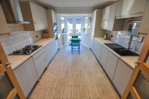 63c Albert Road, Corfe Mullen, Wimborne, BH21 3QE