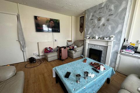 2 Frinton Grove, Birmingham, B21 0HX
