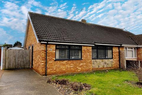 2 bedroom semi-detached bungalow for sale - Tilbury Road, Rainham, Gillingham