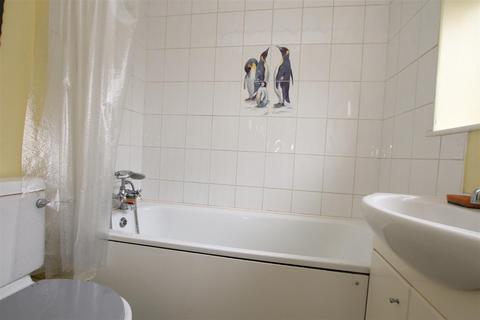 23 Chatsworth Road, Dartford, DA1 5AT