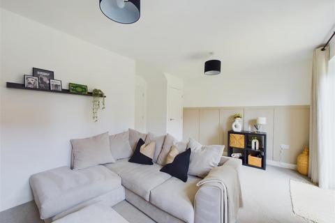 10 Holly Drive, Malton, YO17 6BU