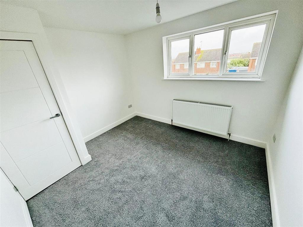 Bedroom..jpg