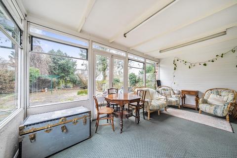 15 Norbury Grove, London, NW7 4LS