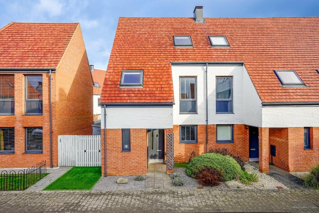 Seebohm Mews, Derwenthorpe, York 3 bed end of terrace house for sale