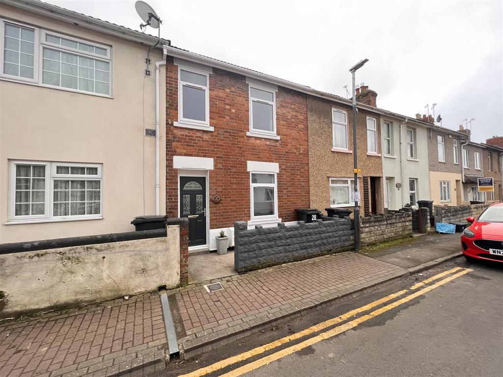 Edinburgh Street, Swindon SN2 2 bed terraced house £1,200 pcm (£277 pw)