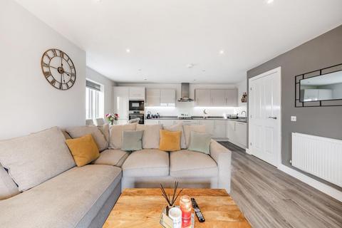 2 bedroom flat for sale, Tibbs Road, Haddenham