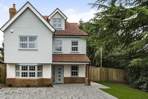 Hunterswood Hazel Road, West Byfleet, KT14 6JJ