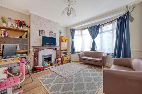 50 Cherrydown Avenue, London, E4 8DU
