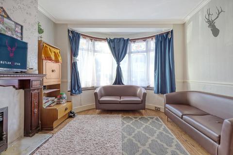 50 Cherrydown Avenue, London, E4 8DU