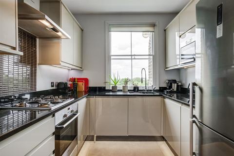 3 bedroom apartment for sale - Gondar Gardens, West Hampstead, London