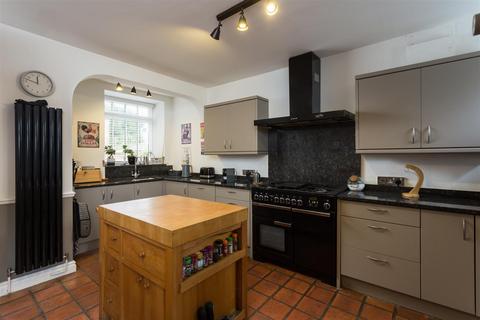 4 bedroom character property for sale, Plainville Lane, Wigginton, York