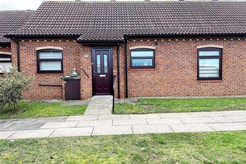 2 bedroom bungalow for sale, Kings Court, Grimsby, N.E. Lincs, DN34 4TS