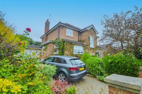 14 The Crescent, Saltburn-by-the-sea, TS12 1HY