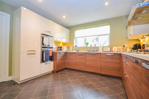 14 The Crescent, Saltburn-by-the-sea, TS12 1HY