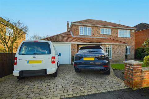 60 The Fairway, Saltburn-by-the-sea, TS12 1NG