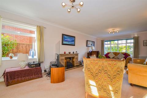 60 The Fairway, Saltburn-by-the-sea, TS12 1NG
