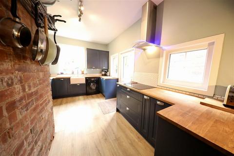 4 bedroom terraced house for sale - Beresford Avenue, Hull