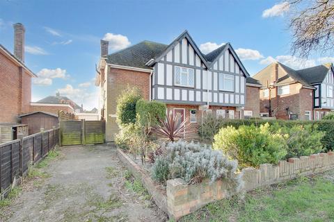 25 Nelson Road, Goring By Sea, Worthing, BN12 6EG