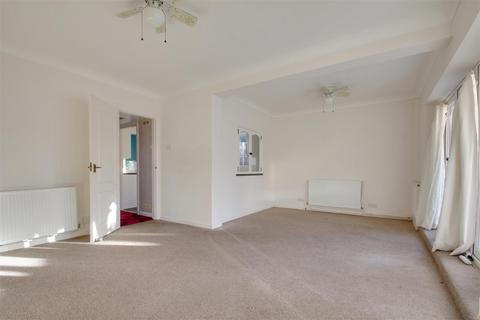 25 Nelson Road, Goring By Sea, Worthing, BN12 6EG