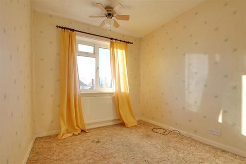 25 Nelson Road, Goring By Sea, Worthing, BN12 6EG