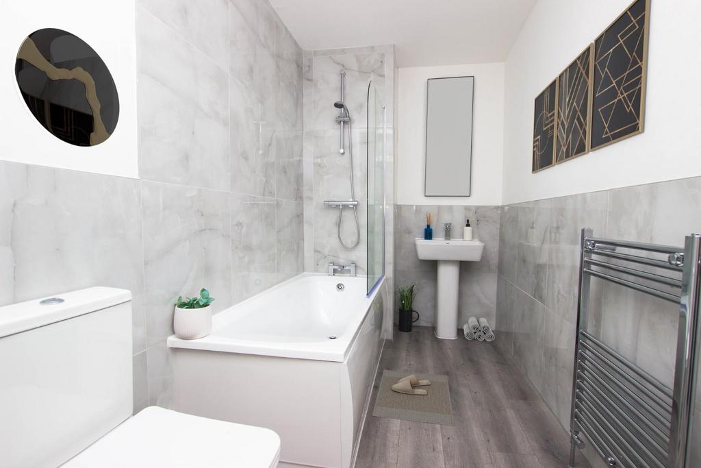 Bathroom .jpg