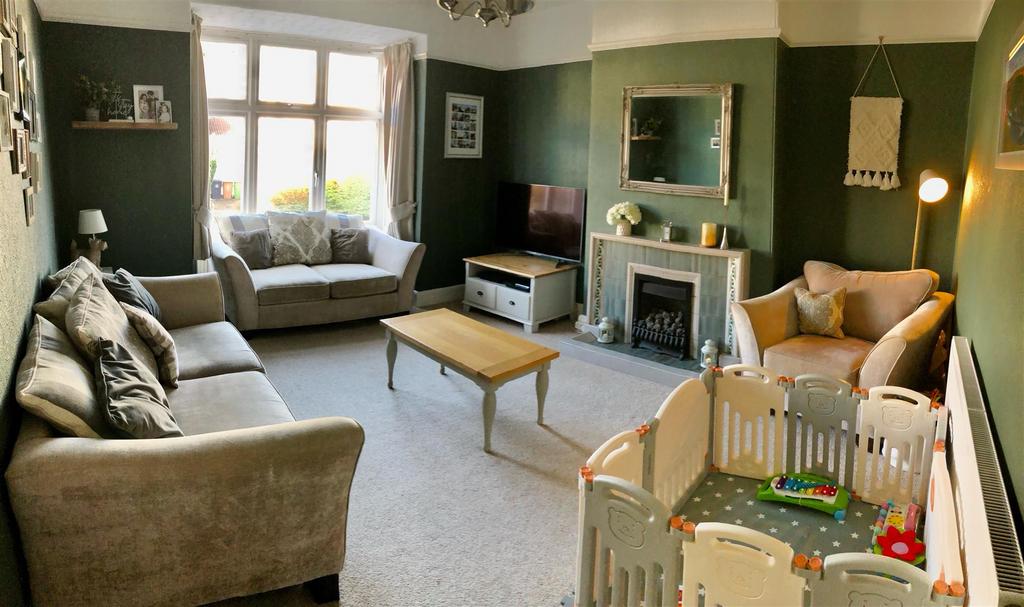 Lower Compton Road, Plymouth PL3 3 bed semidetached house for sale £