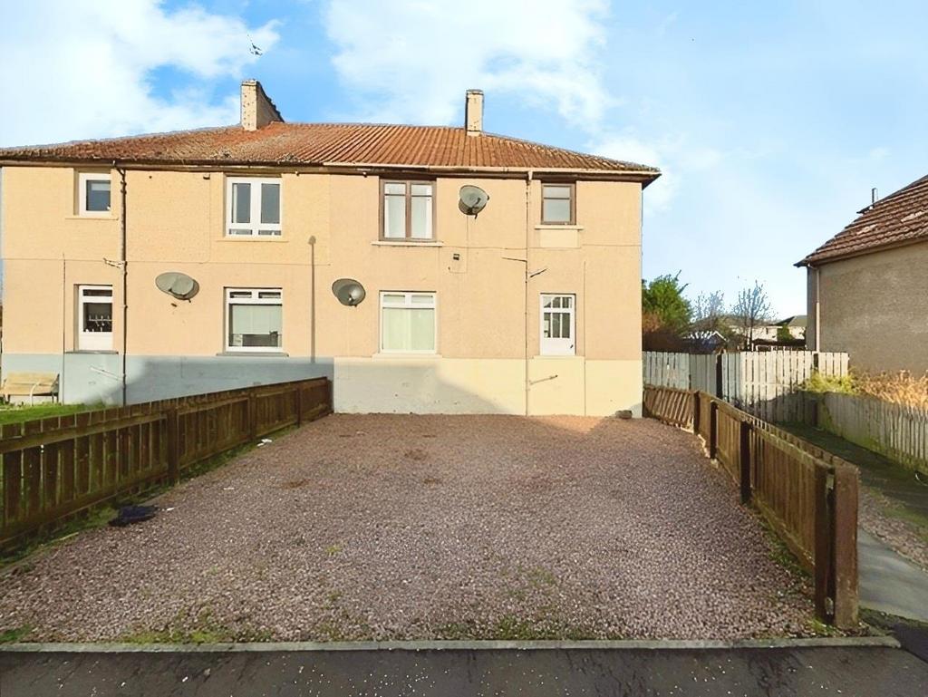 Dundonald Park, Cardenden, Lochgelly 2 bed apartment for sale £65,000
