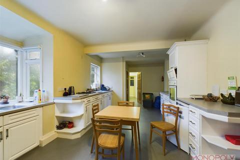Kincraig Pistyll Hill, Marford, Wrexham, LL12 8LE