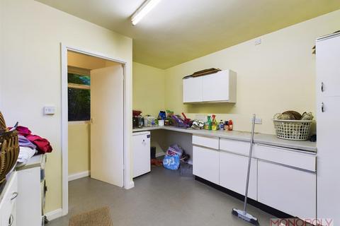 Kincraig Pistyll Hill, Marford, Wrexham, LL12 8LE