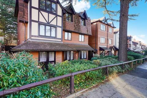 1 bedroom retirement property for sale, Hanbury Court, Northwick Park Road, Harrow HA1