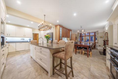 Forres Clacton Road, Elmstead, Colchester, CO7 7DD