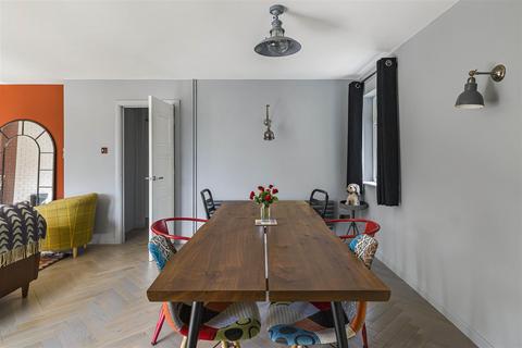 25 Brook Street, Elsworth, Cambridge, CB23 4HX