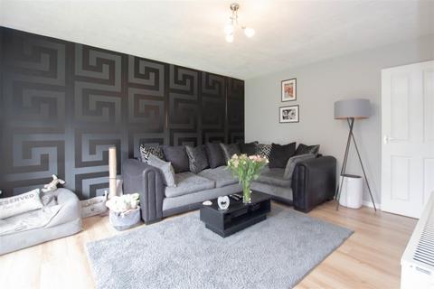 124 Ross Close, Saffron Walden, CB11 4DT