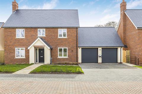 4 bedroom detached house for sale, Bartlow Road, Cambridge CB21