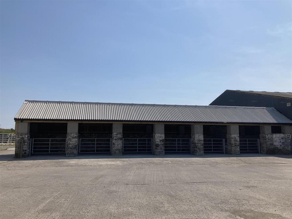 Traditional Stone Built Youngstock Barn