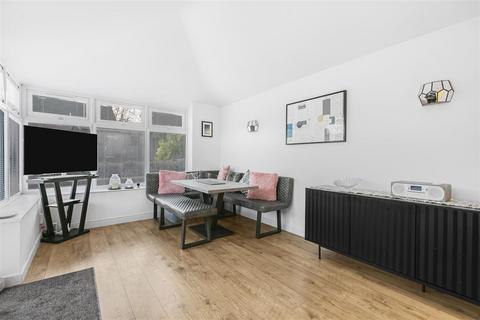 10 Rectory Road, Duxford, Cambridge, CB22 4RZ