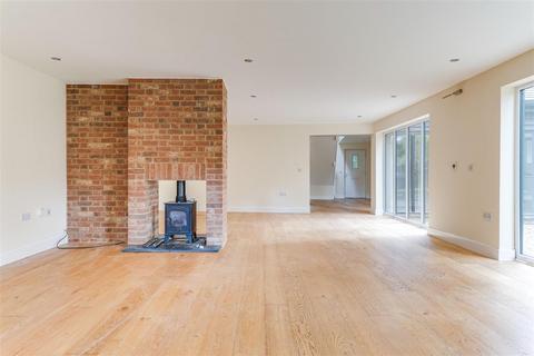 4 bedroom barn conversion for sale, Whitehorse Lane, Newport CB11