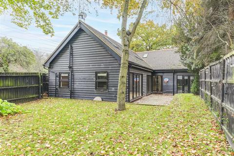undefined, Whitehorse Lane, Newport CB11