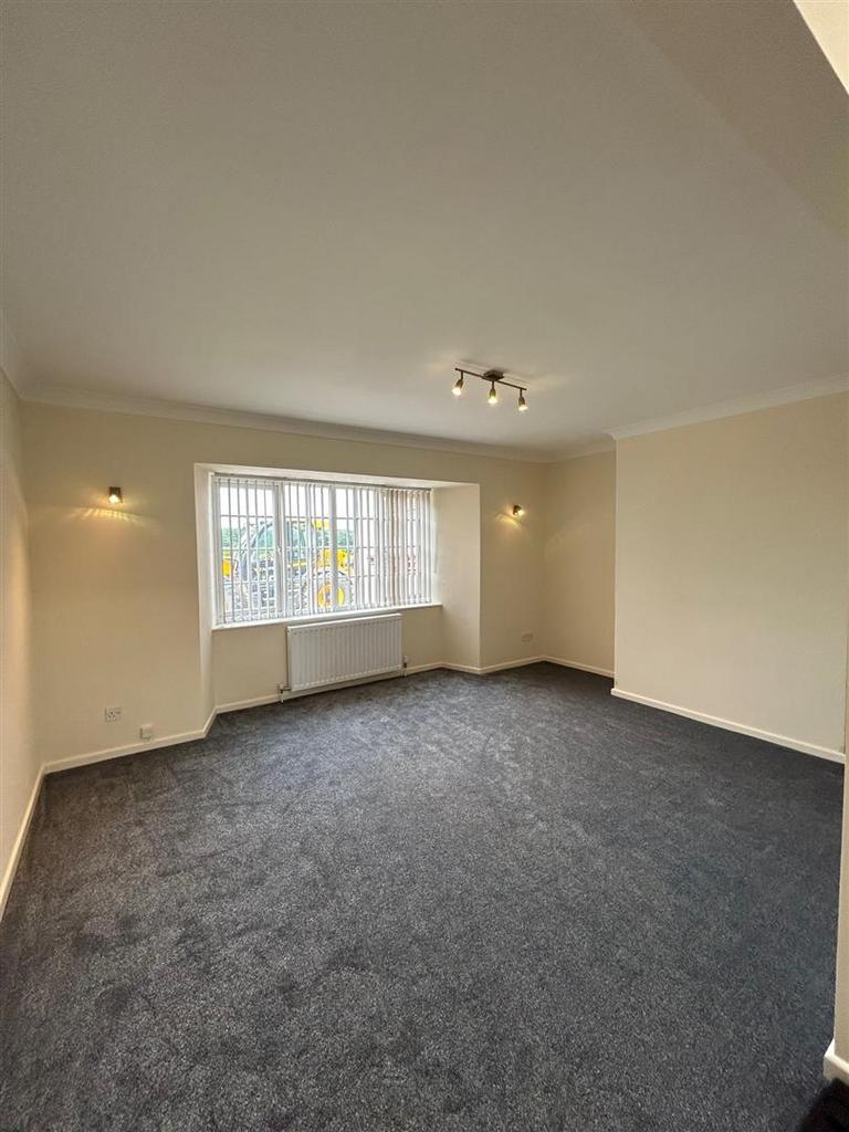 Sitting room 2.jpg