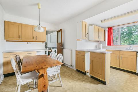 6 Ascham Lane, Whittlesford, Cambridge, CB22 4NT