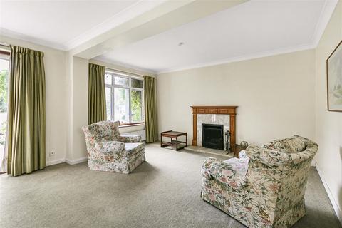 6 Ascham Lane, Whittlesford, Cambridge, CB22 4NT
