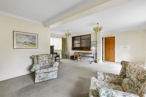 6 Ascham Lane, Whittlesford, Cambridge, CB22 4NT
