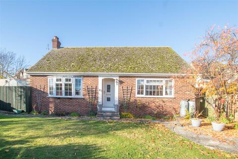 2 bedroom detached bungalow for sale, North Street, Steeple Bumpstead CB9