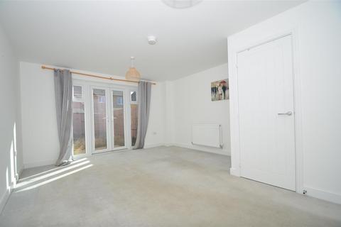 2 bedroom end of terrace house for sale, Concorde Crescent, Ely CB6