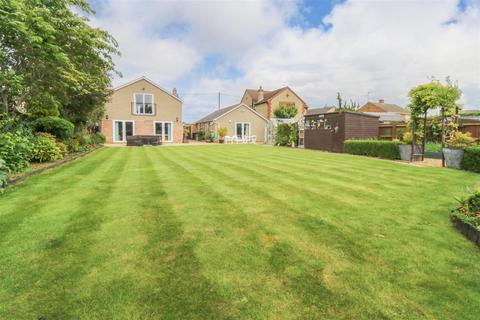 4 bedroom detached house for sale, Longmeadow, Lode CB25