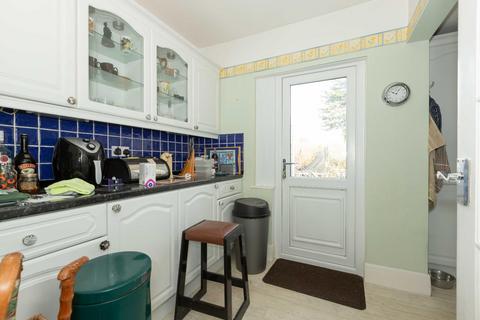 50 Cokeham Road, Sompting, Lancing, BN15 0AE