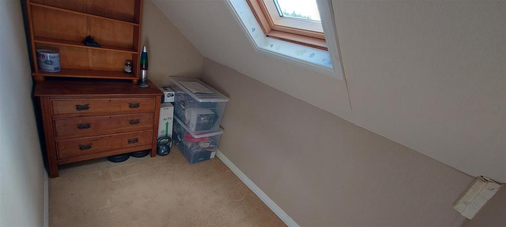 Boxroom a.jpg