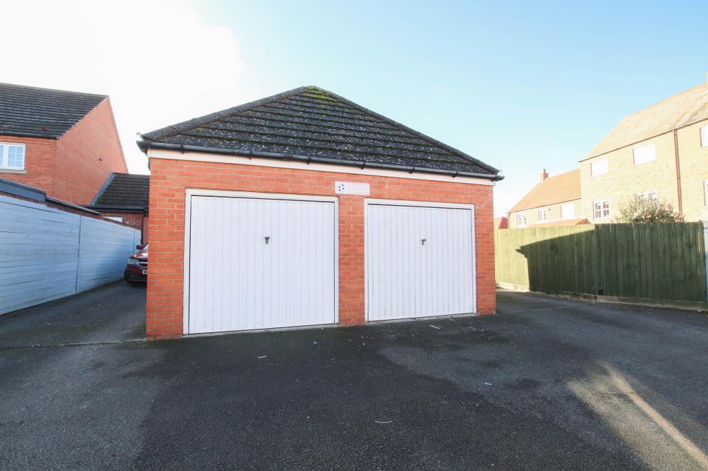 Garage.JPG