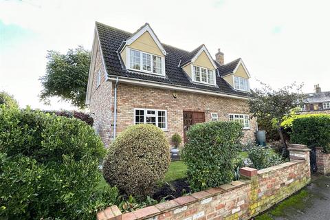 4 bedroom house for sale, Willow Walk, Ely CB7
