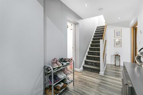69 Long Road, Comberton, Cambridge, CB23 7DG
